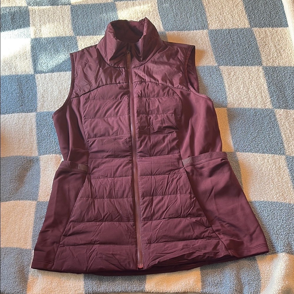 Lululemon down for it all Vest